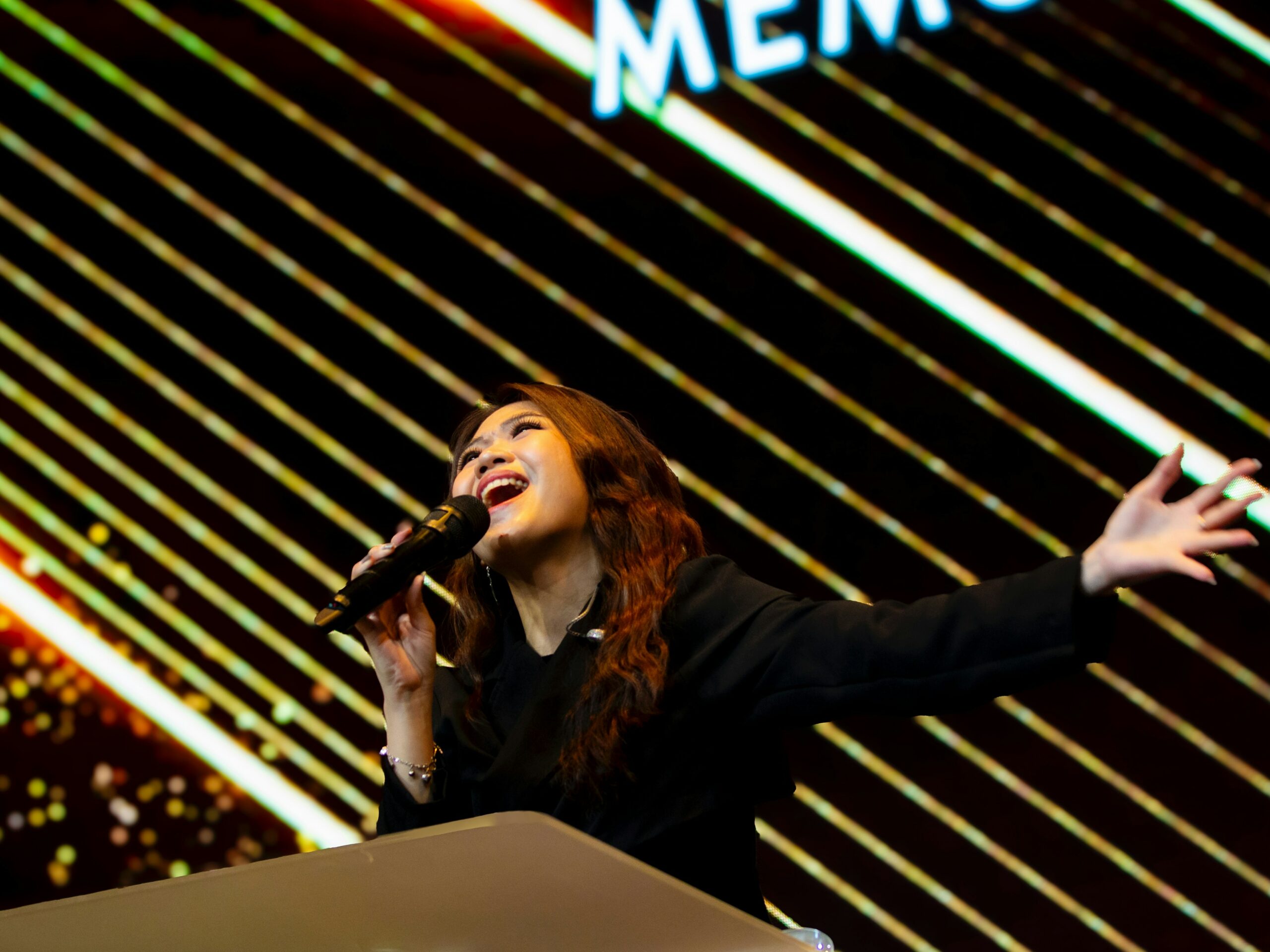 MIRROR’s Jeremy Lee Releases Inspiring End-of-Year Anthem Penned by Lyricist Wyman Wong