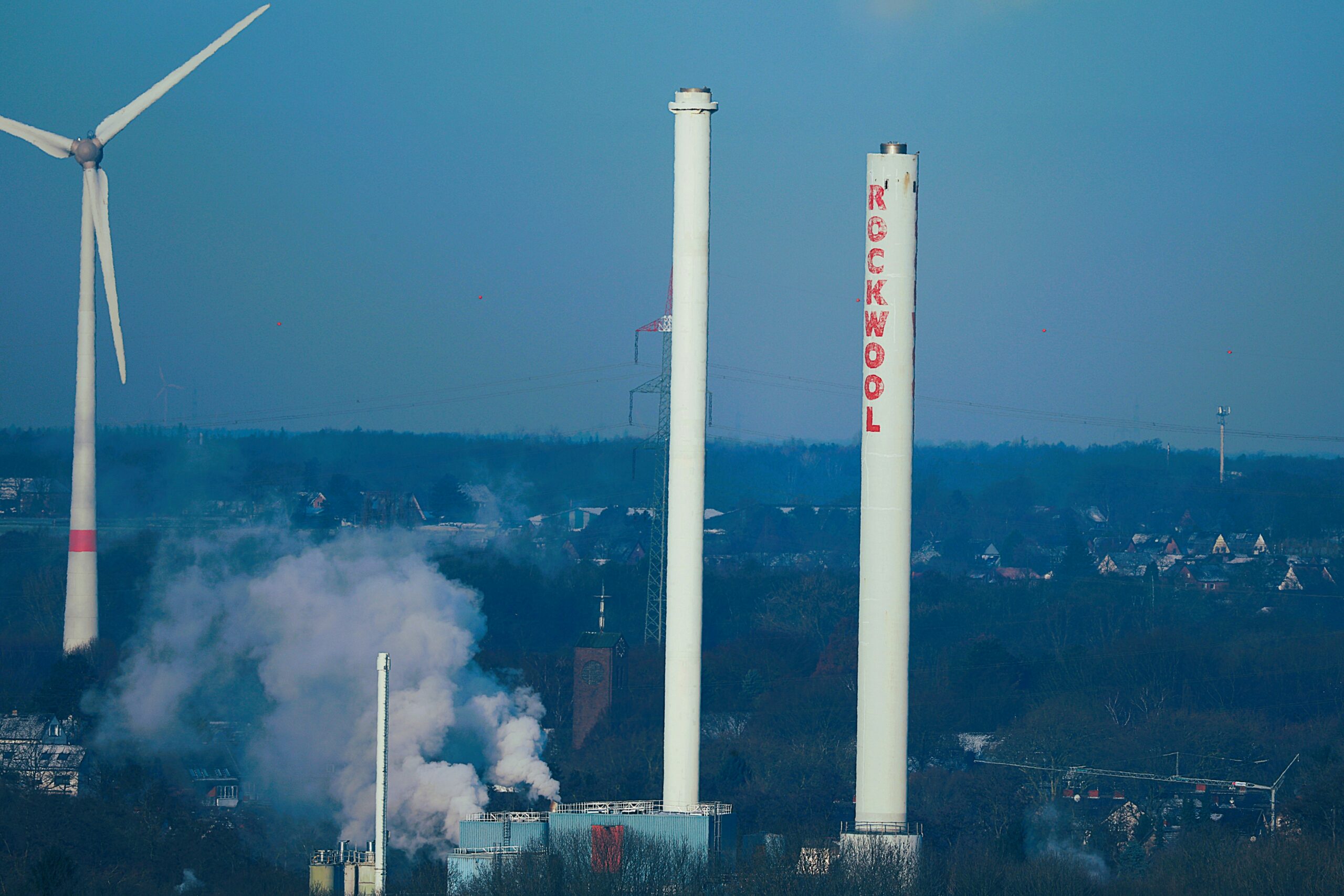 Headline: Global Carbon Emissions Hit Record High, Pushing Climate Goals Further Out of Reach